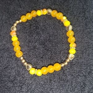 (New) Small Yellow & Gold Beaded Fashion Bracelet With Heart Accents